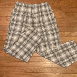 Lands' End Blake Shelton Men's Gray Plaid Pajama Lounge Pocketed Pants